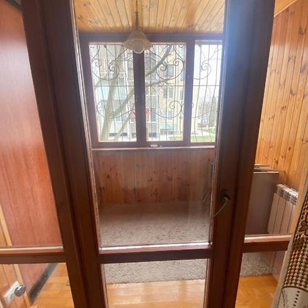 Просторі Та Комфортні Апартаменти «Д.І.М.» Kamianets-Podilsky Extérieur photo