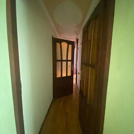 Просторі Та Комфортні Апартаменти «Д.І.М.» Kamianets-Podilsky Extérieur photo