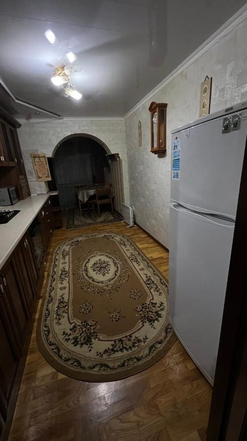 Просторі Та Комфортні Апартаменти «Д.І.М.» Kamianets-Podilsky Extérieur photo