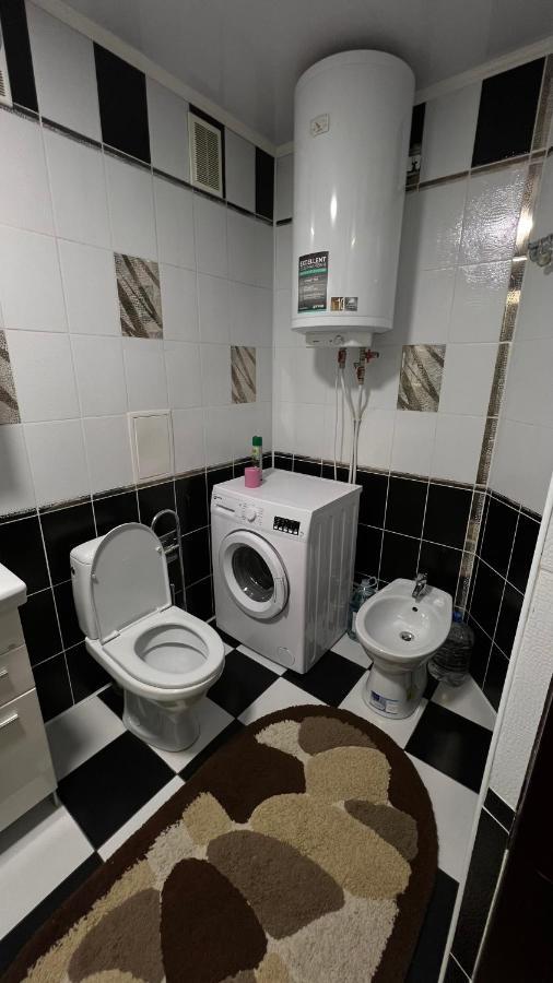 Просторі Та Комфортні Апартаменти «Д.І.М.» Kamianets-Podilsky Extérieur photo